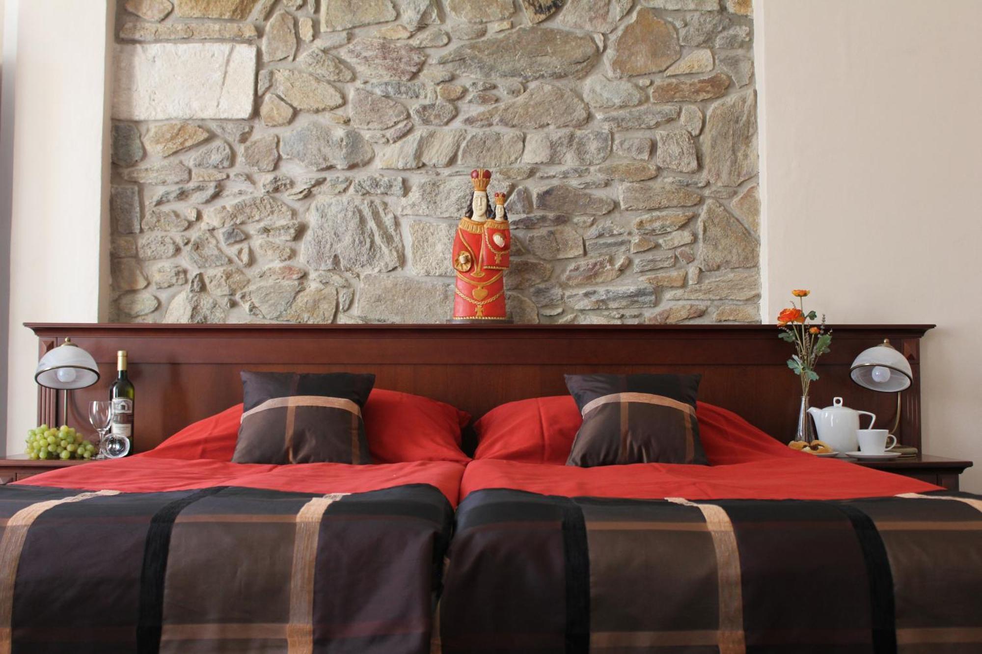 Penzion U Cisare Zikmunda Znojmo Rom bilde