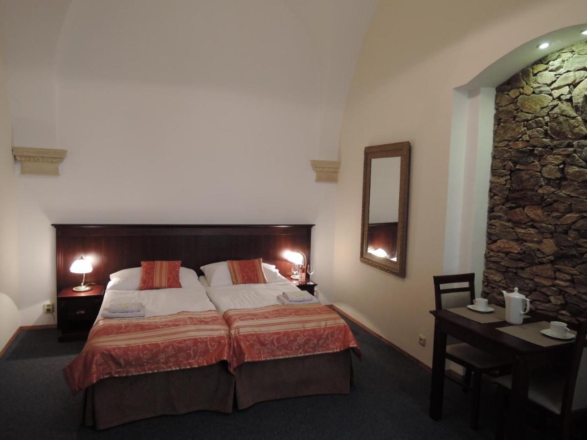 Penzion U Cisare Zikmunda Znojmo Rom bilde